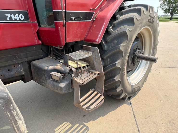 case-ih-7140-image-26