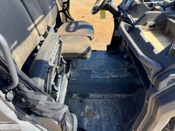 can-am-defender-image-38