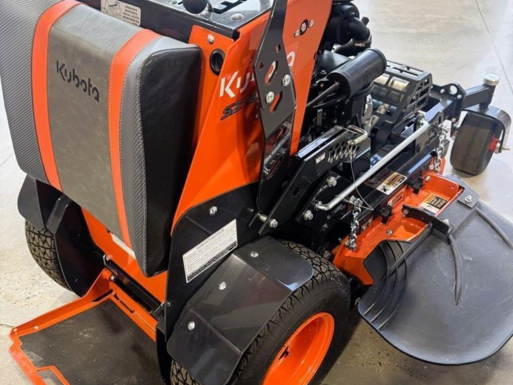 2023-kubota-sz19nc-36-2-stand-on-mower-image-3
