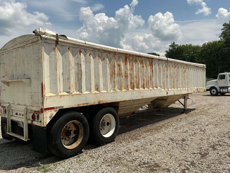 1977-hawkeye-grain-trailer-image-6