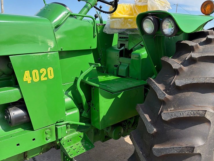 john-deere-4020-image-15