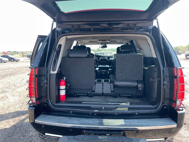 2009-cadillac-escalade-image-84