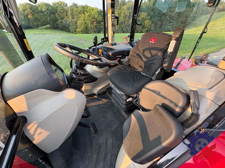 2023-massey-ferguson-5711-image-55