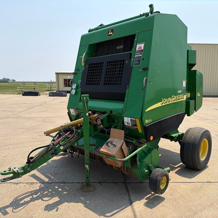 JOHN DEERE 582