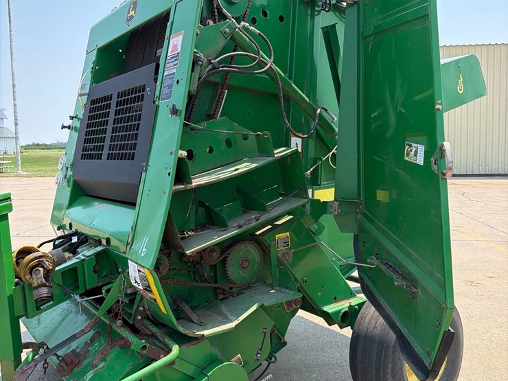 john-deere-582-image-24