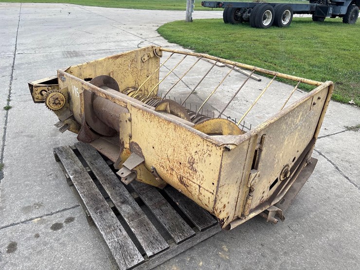 new-holland-900-image-37