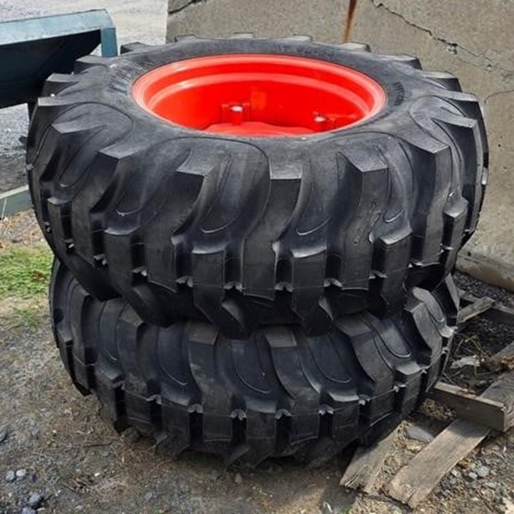 2-TITAN 17.5-24 TRACTOR TIRES & RIMS
