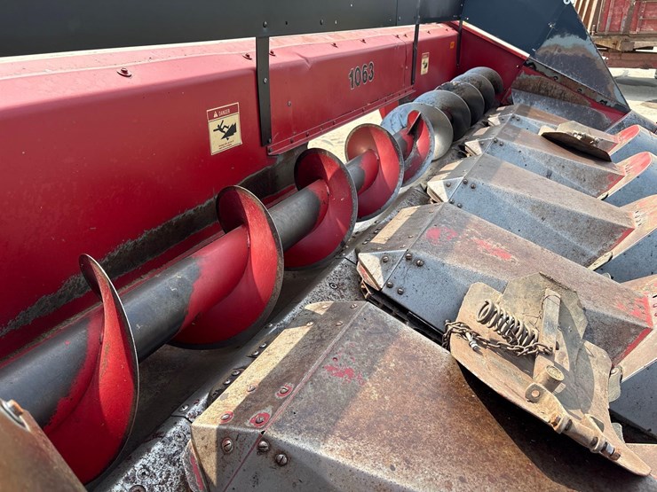 case-ih-1063-image-12