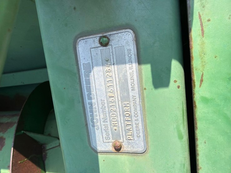 john-deere-216-image-12
