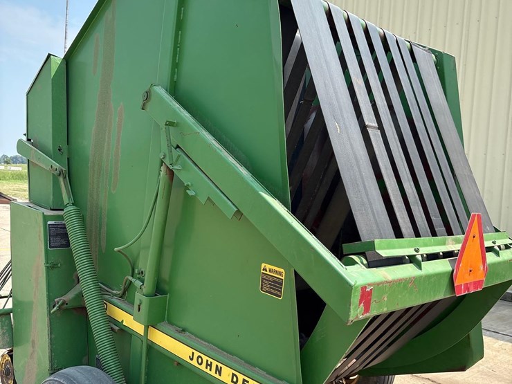 john-deere-510-image-6
