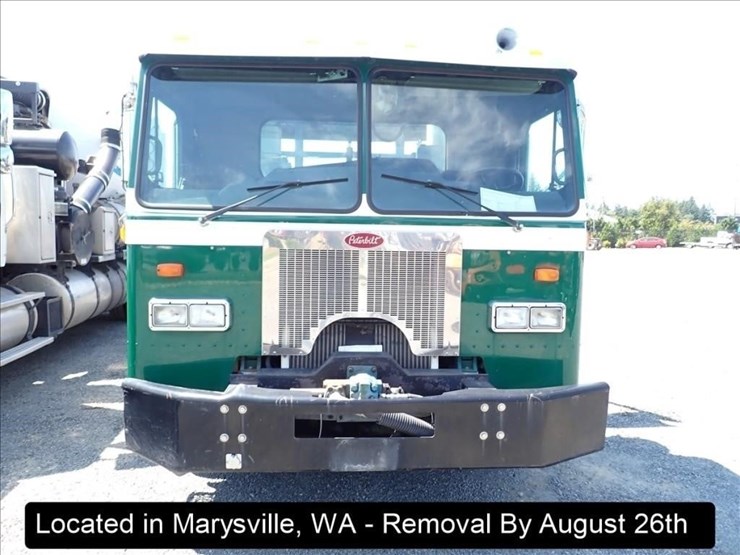 2007-peterbilt-320-image-21