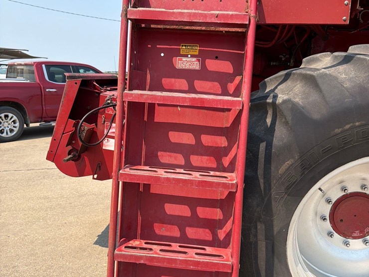1989-case-ih-1660-image-60