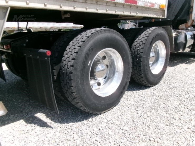 2017-mack-pinnacle-cxu613-image-4