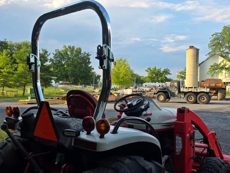 new-holland-boomer-8n-image-20