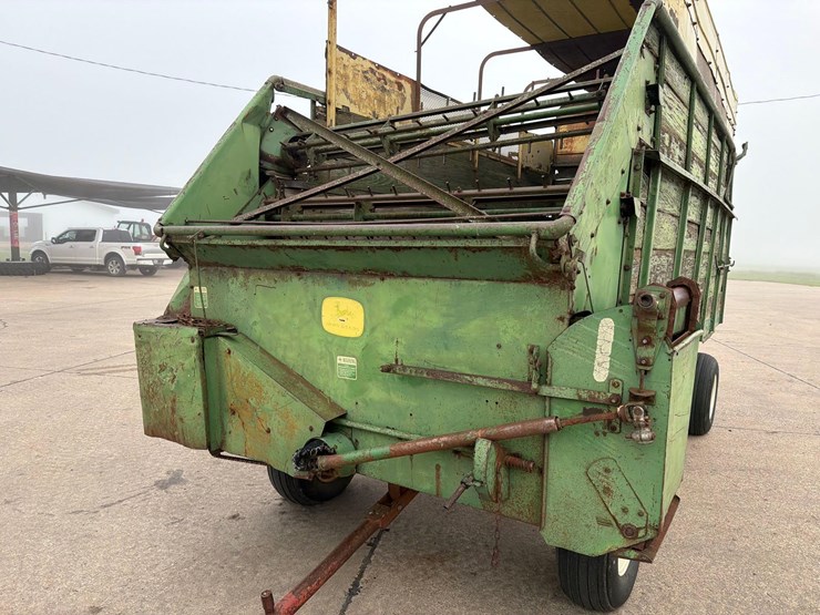 john-deere-125-image-15
