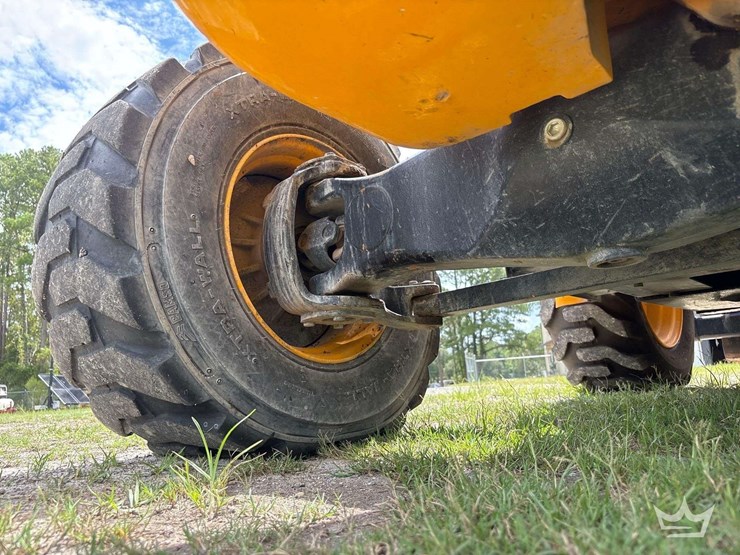 2020-jcb-930-image-33