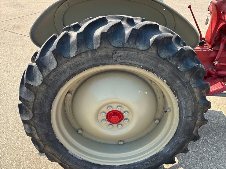 ford-8n-image-16