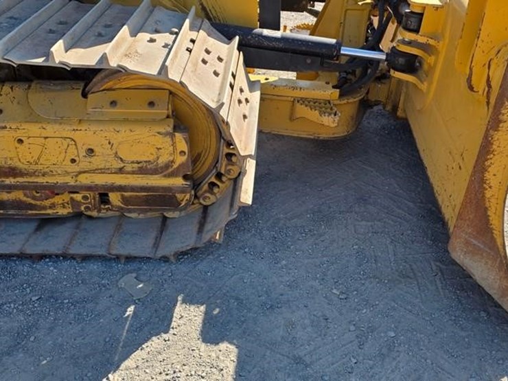 2020-caterpillar-d5k2-lgp-image-42