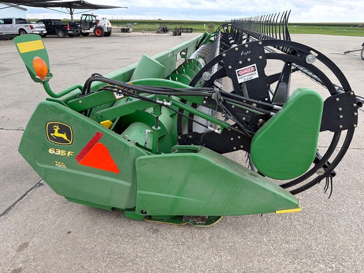 2009-john-deere-635f-image-17