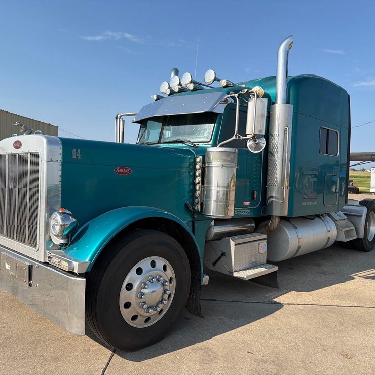 2007 PETERBILT 379