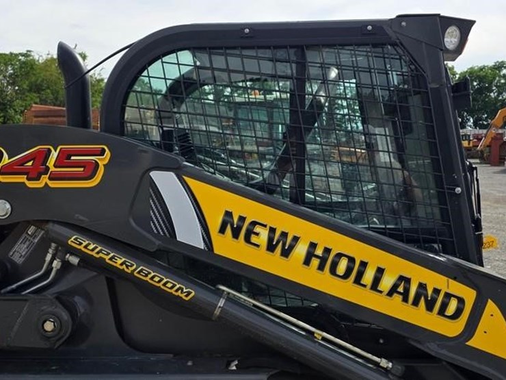 2022-new-holland-c345-image-13