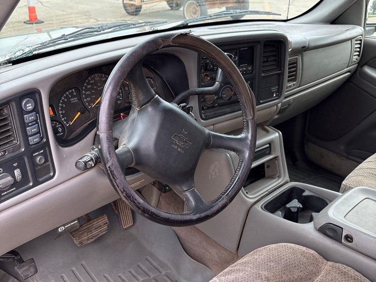 1999-chevrolet-k2500-image-34