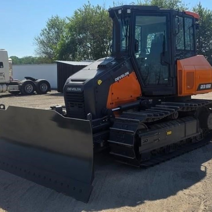 2025 DEVELON DD100