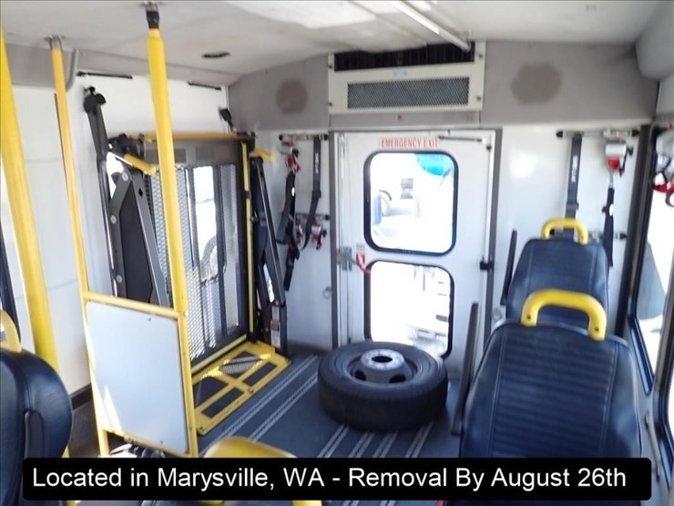 2019-ford-e450-image-21