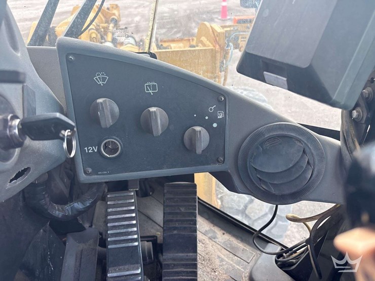 2007-caterpillar-938g-image-15