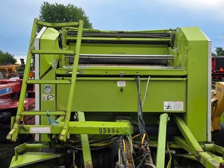 claas-round-baler-image-19