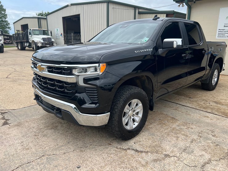 2022-chevrolet-silverado-1500-image-5