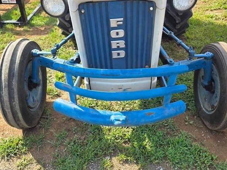 ford-4000-image-23