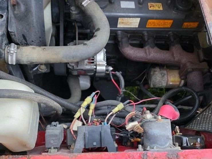 2004-toro-multi-pro-5700d-image-26