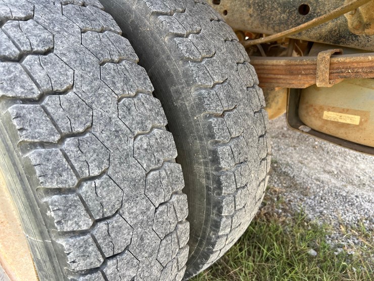 f-550-14'-flat-bed-image-54