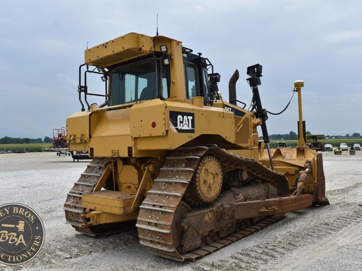2015-caterpillar-d6t-xl-image-5
