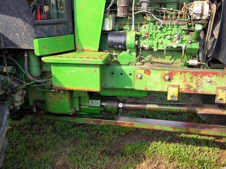 john-deere-4850-image-10
