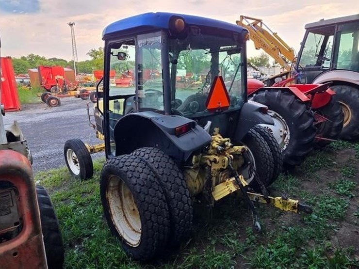 new-holland-tn65d-image-4