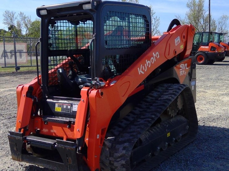 2024-kubota-svl97-2-image-4