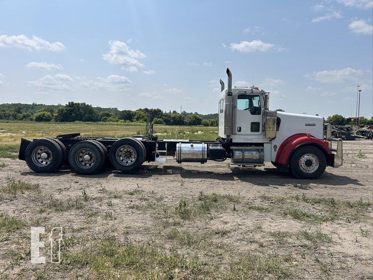 2007-kenworth-w900-image-5