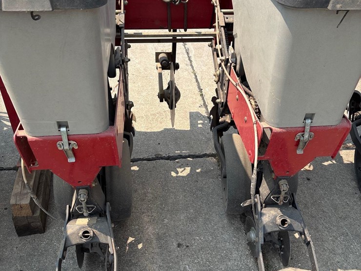 case-ih-1200-image-5