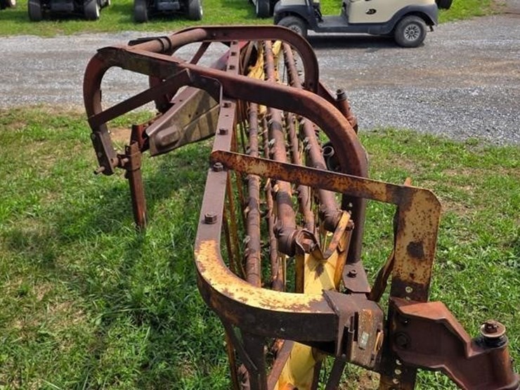 new-holland-57-image-15