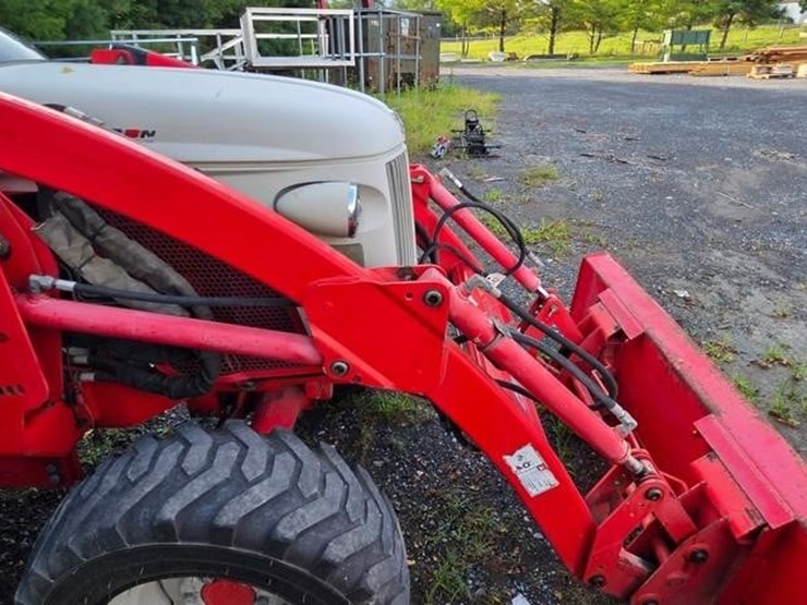 new-holland-boomer-8n-image-26