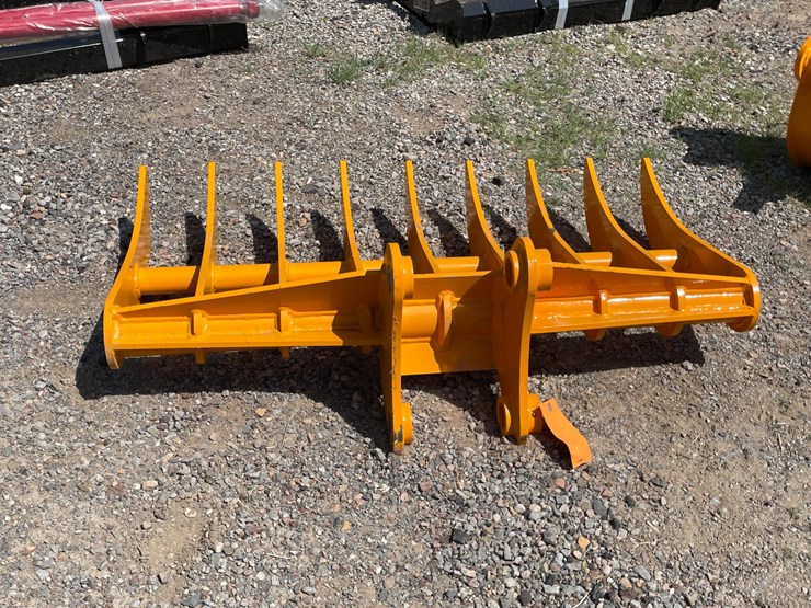 2026-caterpillar-305-image-6