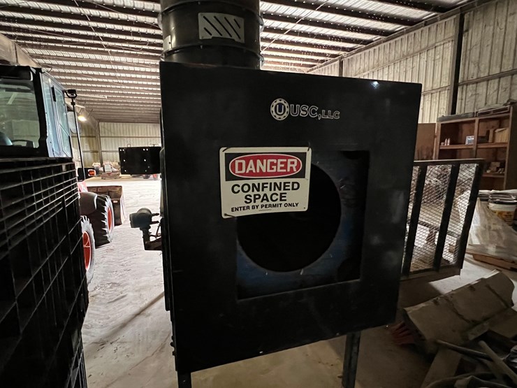 usc-800-seed-treater-with-guardrails-and-screen-image-34