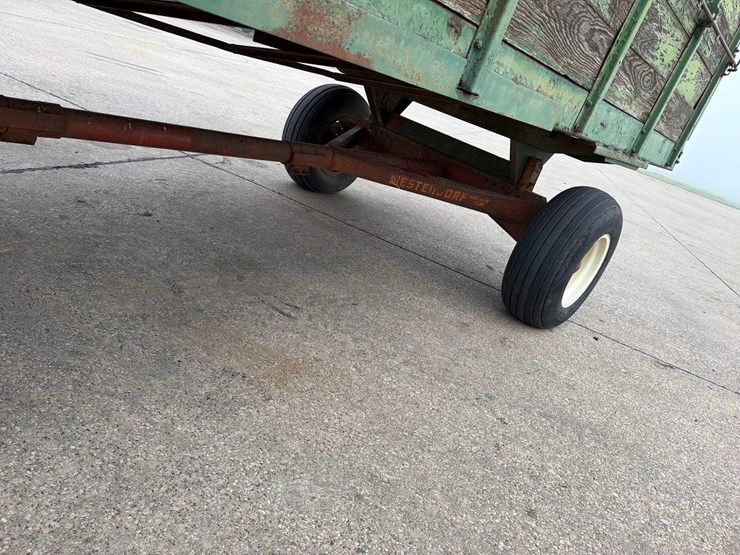 john-deere-125-image-13