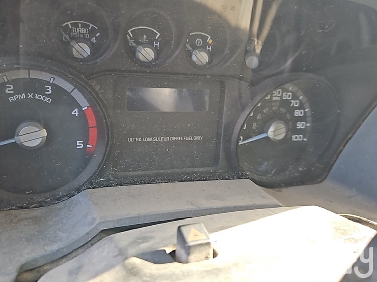 2016-ford-f550-sd-image-30