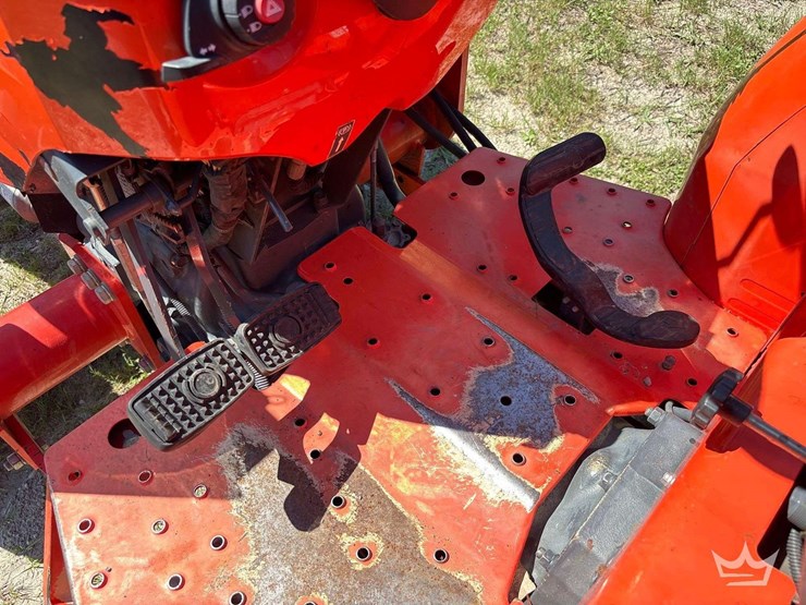 2021-kubota-l4701d-image-30