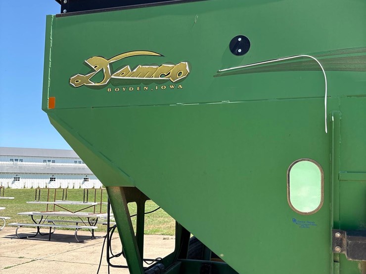 demco-550-image-11