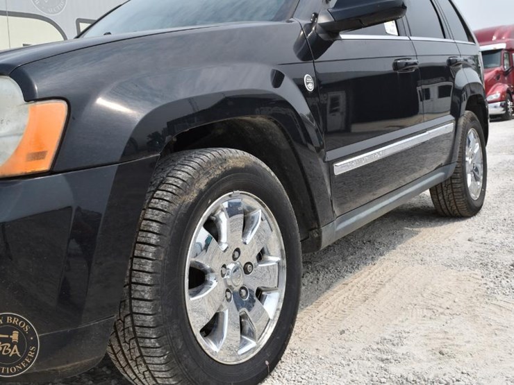 2009-jeep-grand-cherokee-limited-image-9