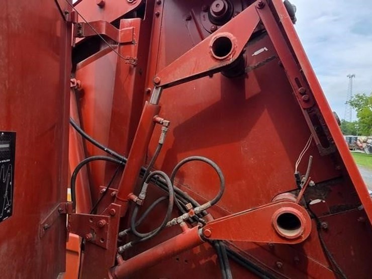 hesston-540-image-23